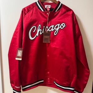 Mitchell & Ness Chicago Bulls Satin Jacket XL NBA Double Clutch Windy City Red